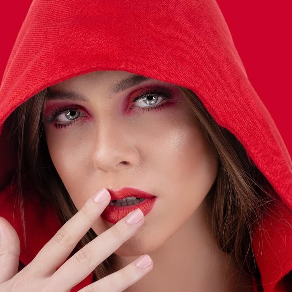 Andrea Oliveira Makeup